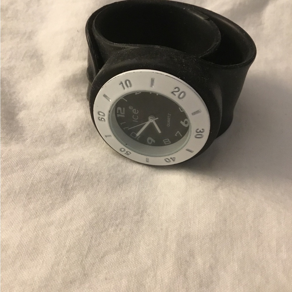 Ice Watch - Picture 2 of 5